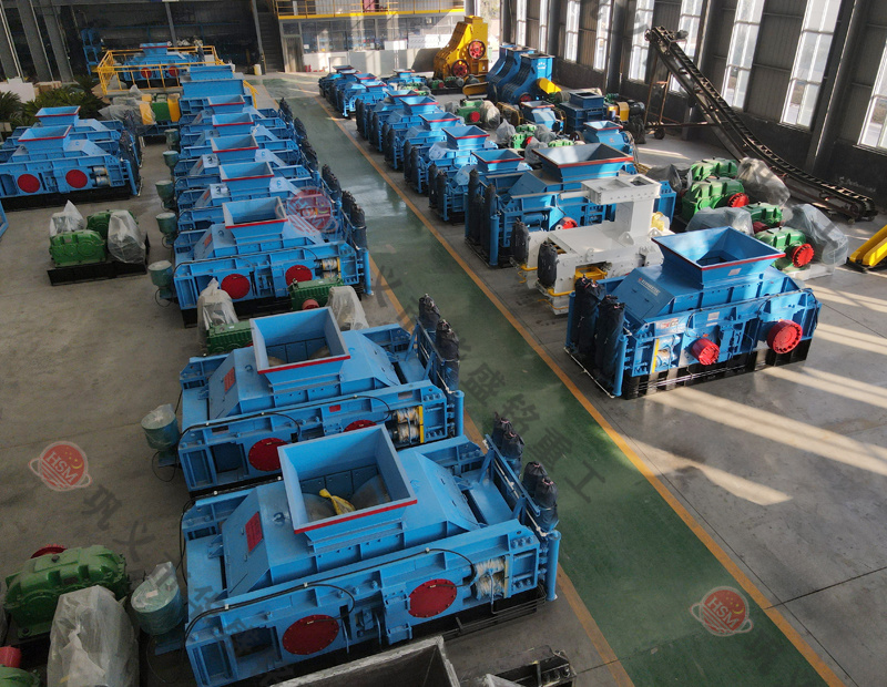 石英砂制砂子設(shè)備哪家好？全液壓對輥制砂機(jī)多少錢？