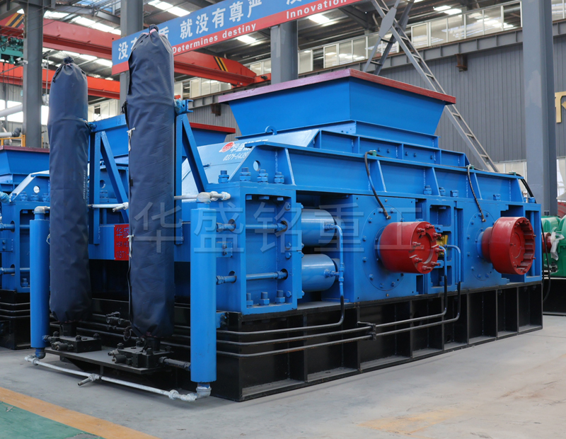 產(chǎn)能在100噸片麻巖制砂機優(yōu)勢有哪些？