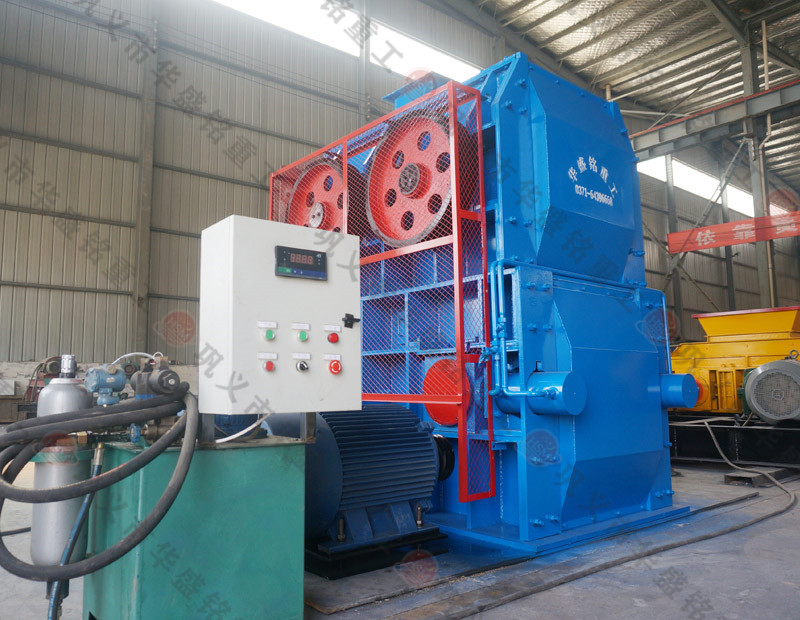 四輥破碎機(jī)接連發(fā)貨，華盛銘忙忙碌碌