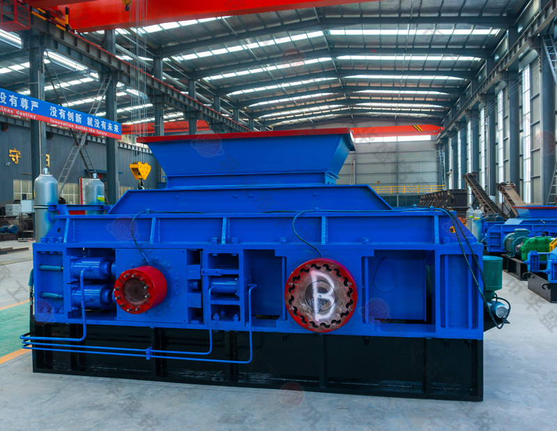 砂石廠需要什么設備，出料1-3mm對輥破碎機廠家